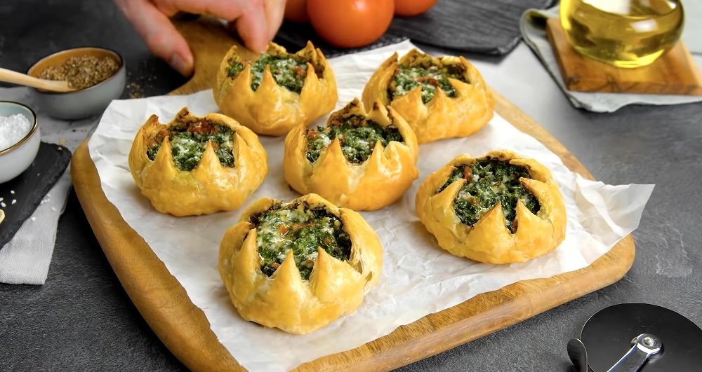 тюльпаны из слоеного теста