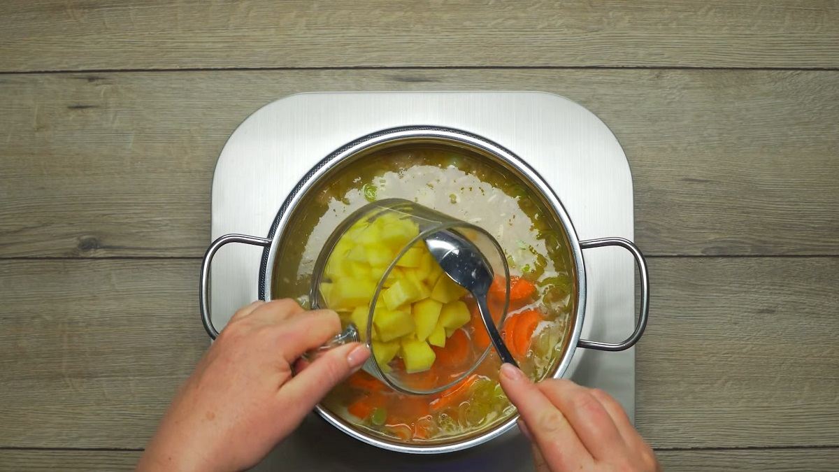 добавление картофеля