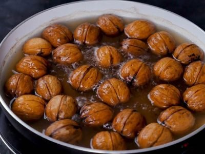 Украинские вергуны с грецкими орехами