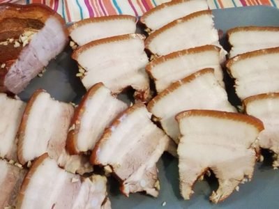 Украинское вареное сало со специями