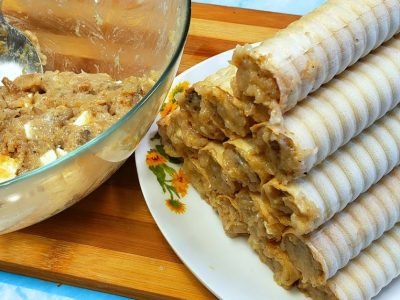 Вафельные трубочки с начинкой из грибов и фарша