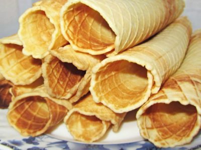 Вафельные трубочки на сливочном масле