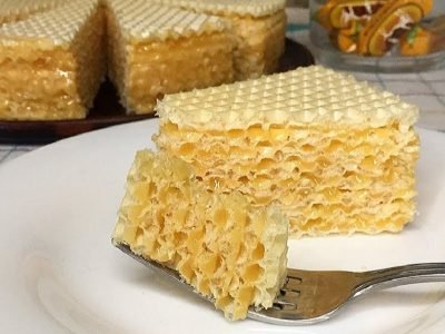 Быстрый вафельный торт из конфет