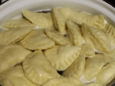 Вареники на дрожжах