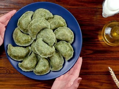 Вареники с картофелем и шпинатом