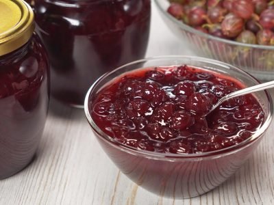 Ароматное варенье из красного крыжовника
