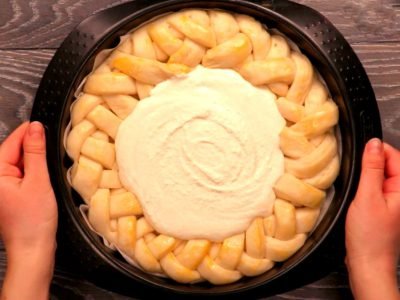 Ватрушка с творогом из дрожжевого теста