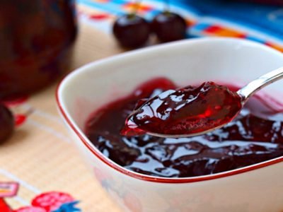 Вишневое желе в банках