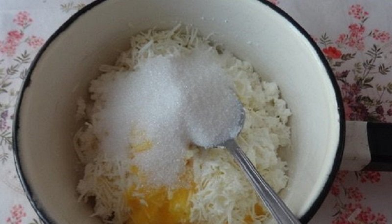 творог с сахаром