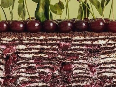 Многослойный вишневый торт со сметанно-сливочным кремом