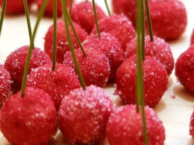 Вишни из вафель