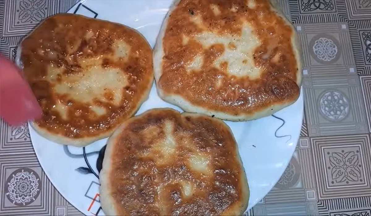 смазывание пышек маслом