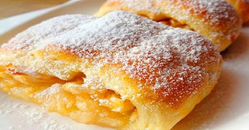 готовые яблочные рулетики