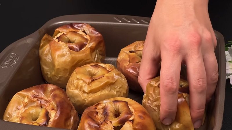 приготовление яблочного десерта