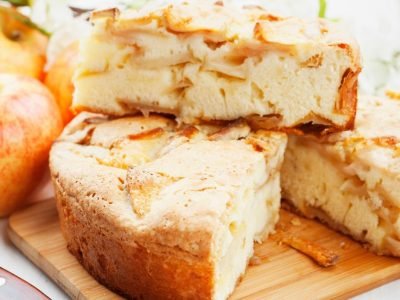 Пышный яблочный пирог по-шведски