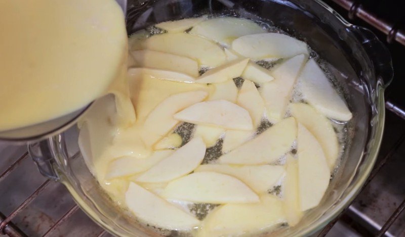 яблочный пирог