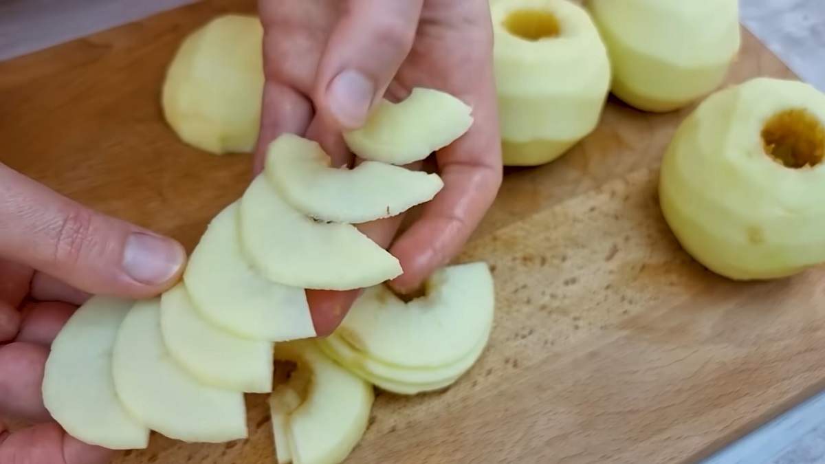 ломтики яблок
