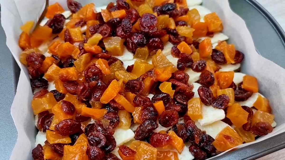 слой сухофруктов