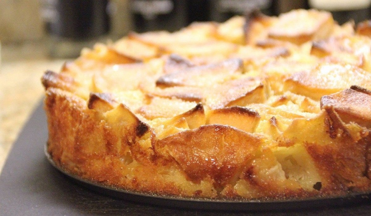 как приготовить заливной пирог с яблоками