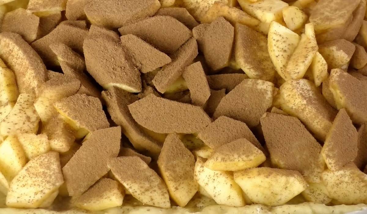 яблоки с какао и корицей