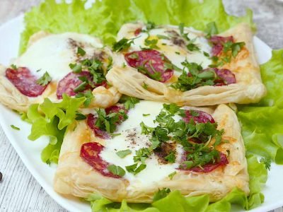 Яичница на тесте