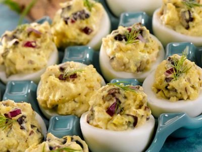 Яйца, фаршированные по-гречески