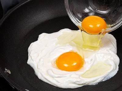 Яйца с греческим йогуртом