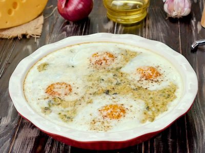 Яйца со шпинатом