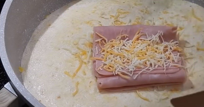 яйцо в лаваше