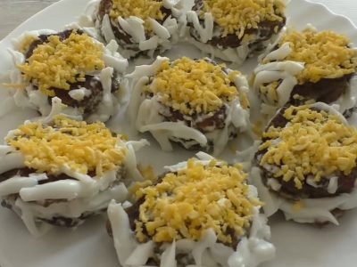 Нарядная закуска из говяжьей печени «Ромашки»