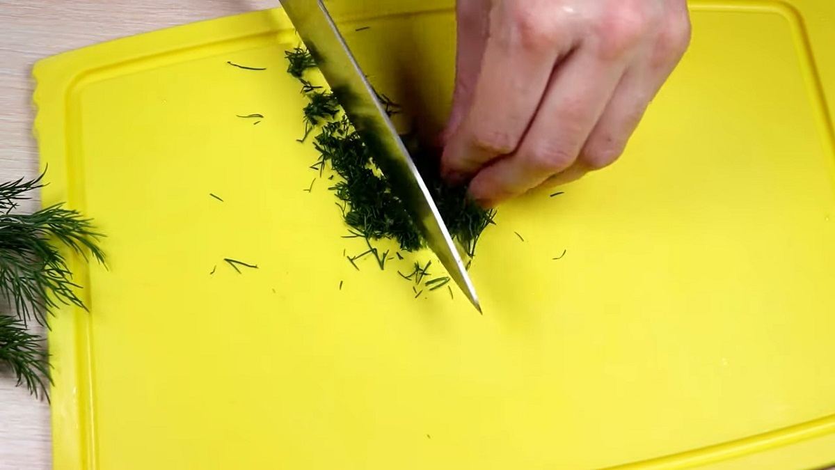 нарезание укропа