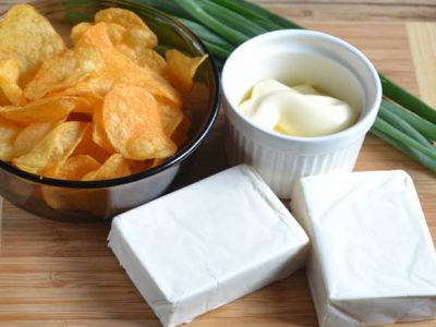 Закуска на чипсах