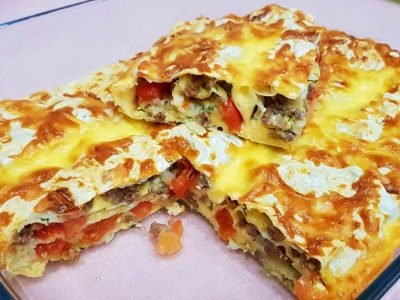 Заливной пирог из лаваша с фаршем