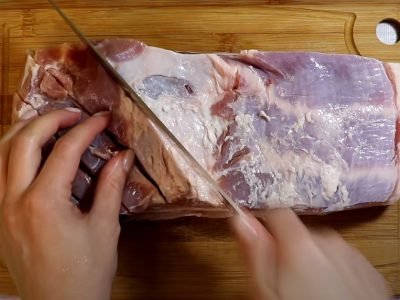 Запеченная свиная грудинка