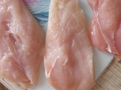 Запеченное куриное филе с яблоками