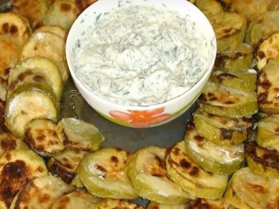 Запеченные в духовке кабачки