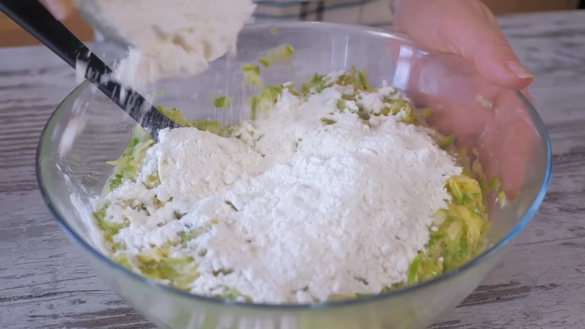 добавление муки