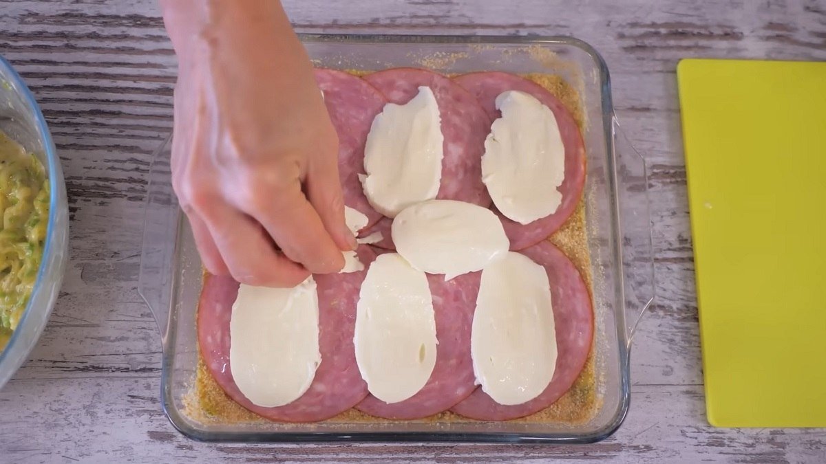 начинка из колбасы и сыра