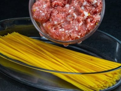 Запеканка из спагетти с фаршем
