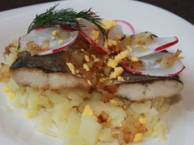 Жареная селедка с луком: рецепт без запаха