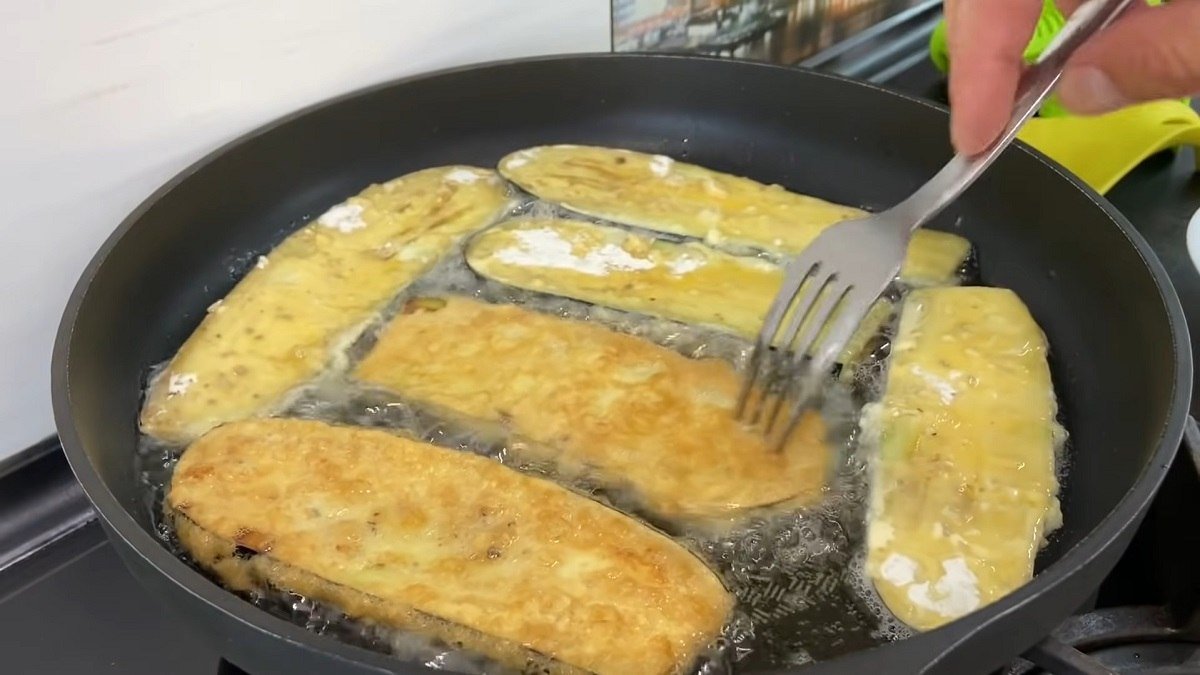 баклажаны на сковороде