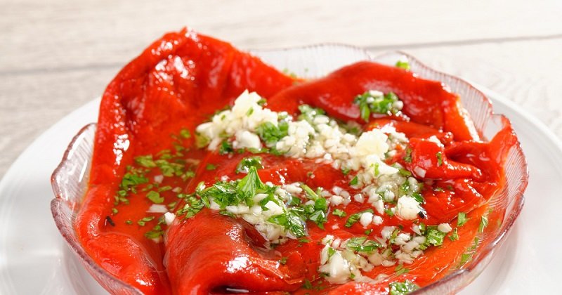 болгарский перец с чесноком