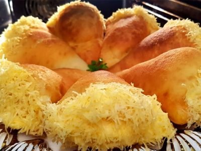 Жареные кармашки с начинкой из овощей и фунчозы