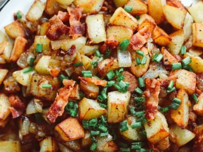 Жареный картофель с беконом