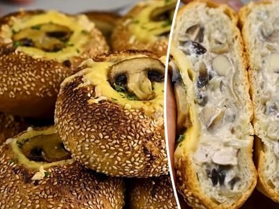 Жюльен с курицей, сыром и грибами в булке