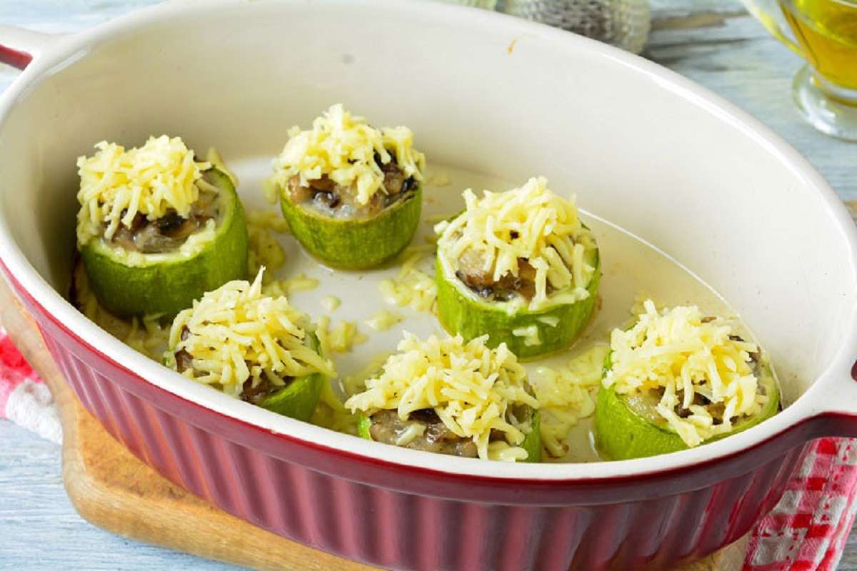 кабачки под сыром